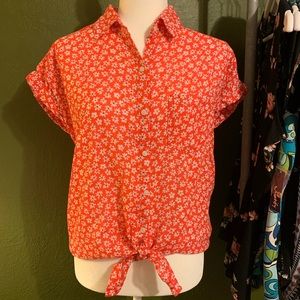 Old Navy short sleeve tie-front floral button up M